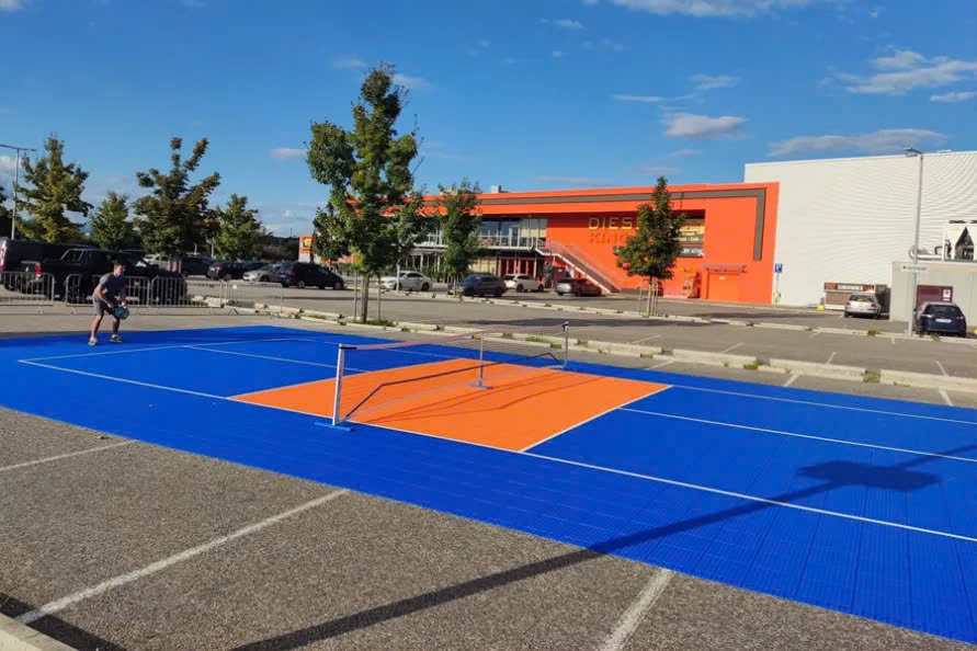 Làm sàn sân pickleball tạm thời, giá linh hoạt